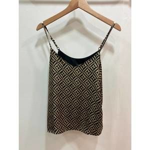 NEW DREW nairi cami in black